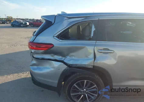 2017 Toyota Highlander Xle из США, поврежденный, VIN 5TDJZRFH6HS424044